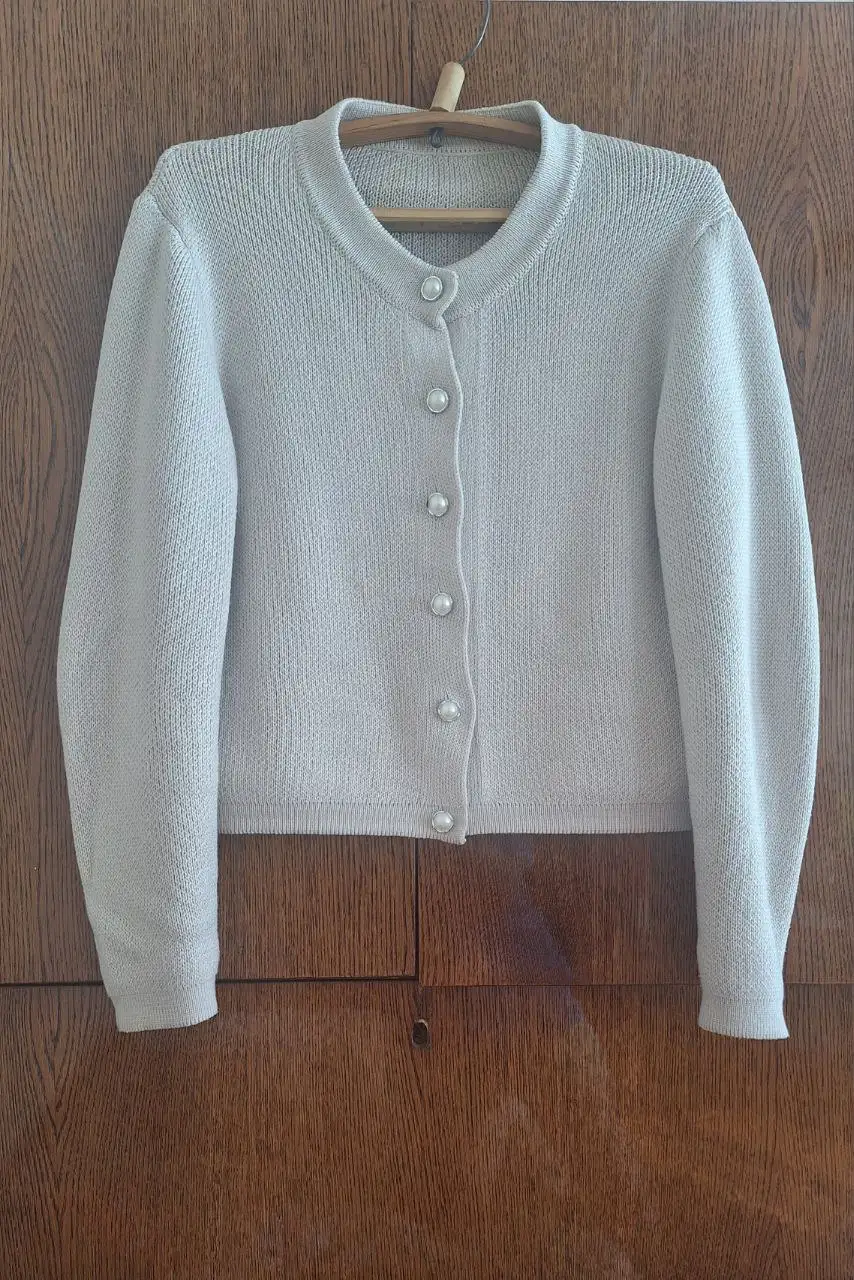 Продам недорого почти новую одежду размер 46 - Женская одежда (Одежда) в Чебоксары