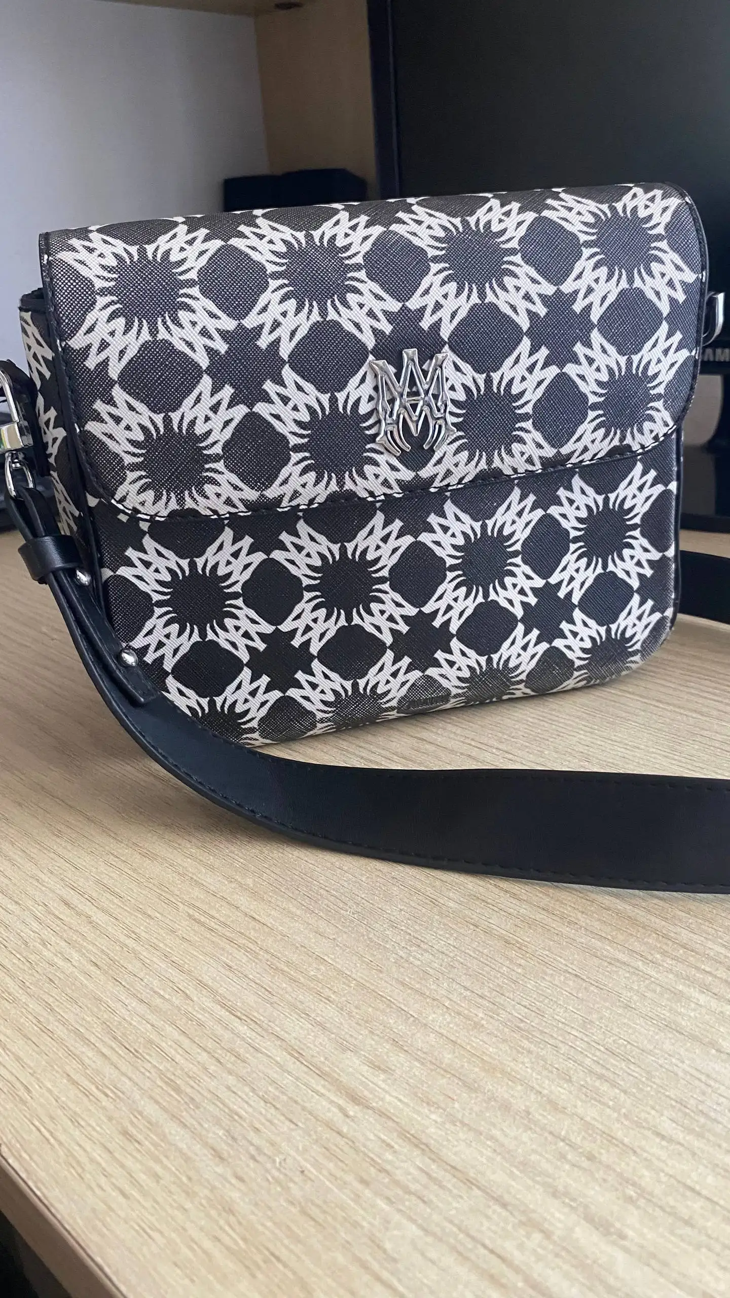 Продам сумку Amiri - Сумки (Одежда) в Чебоксары