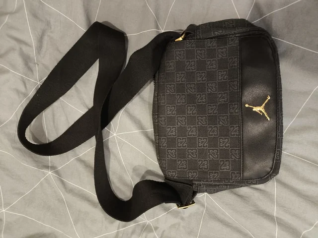 Сумка Jordan Monogram в идеальном состоянии - Национальная одежда в Чебоксары