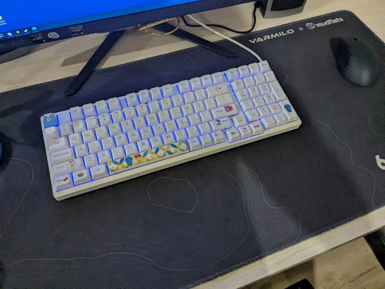 Продам клавиатуру - Компьютерные аксессуары (Электроника) в Чебоксары