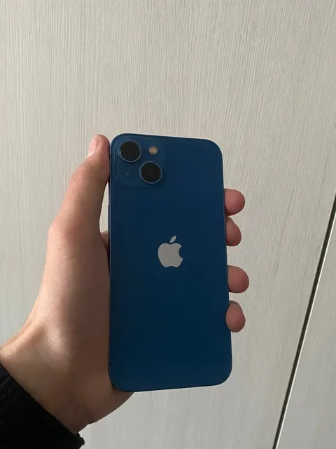 Продам iPhone 13 в идеальном состоянии - Игровые диски в Чебоксары