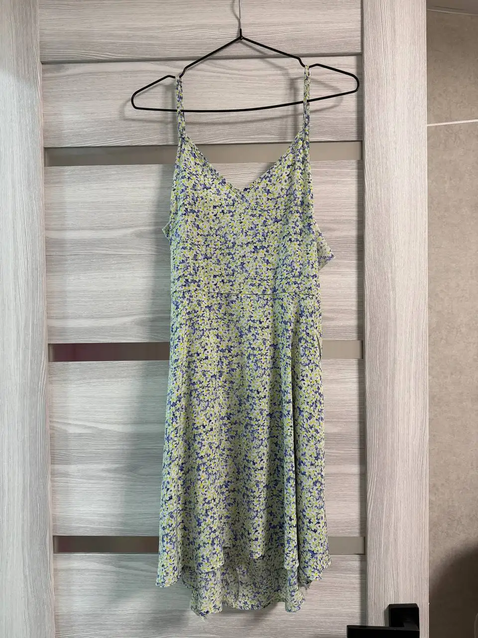 Продам платья размер 42-44 - Платья (Одежда) в Чебоксары