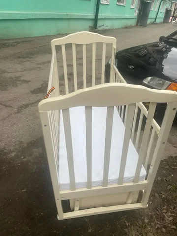 Детская кроватка с матрасом и маятником - Мебель для детской в Чебоксары