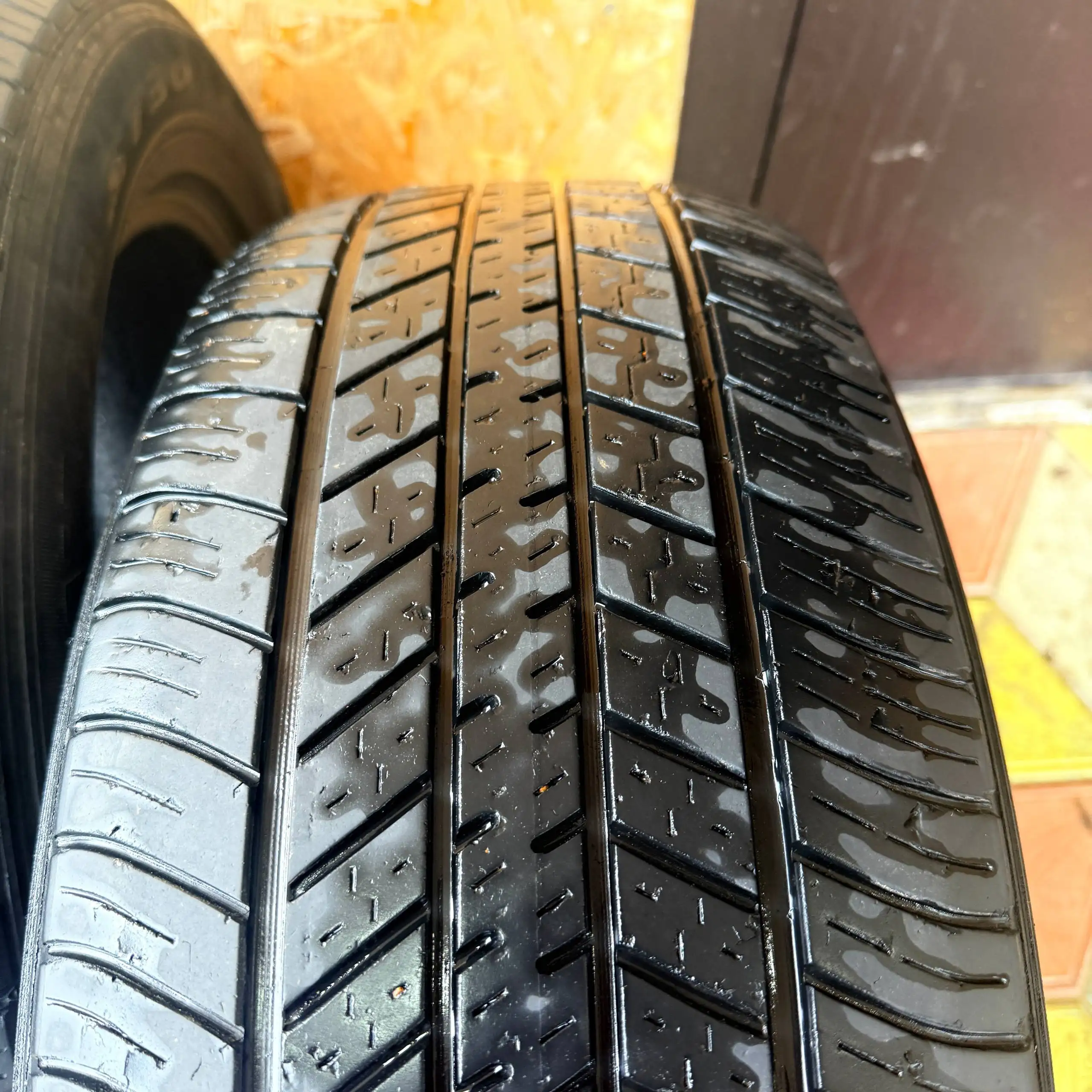 Продам летнюю резину Dunlop 235/55/18 - Шины и диски (Авто) в Чебоксары