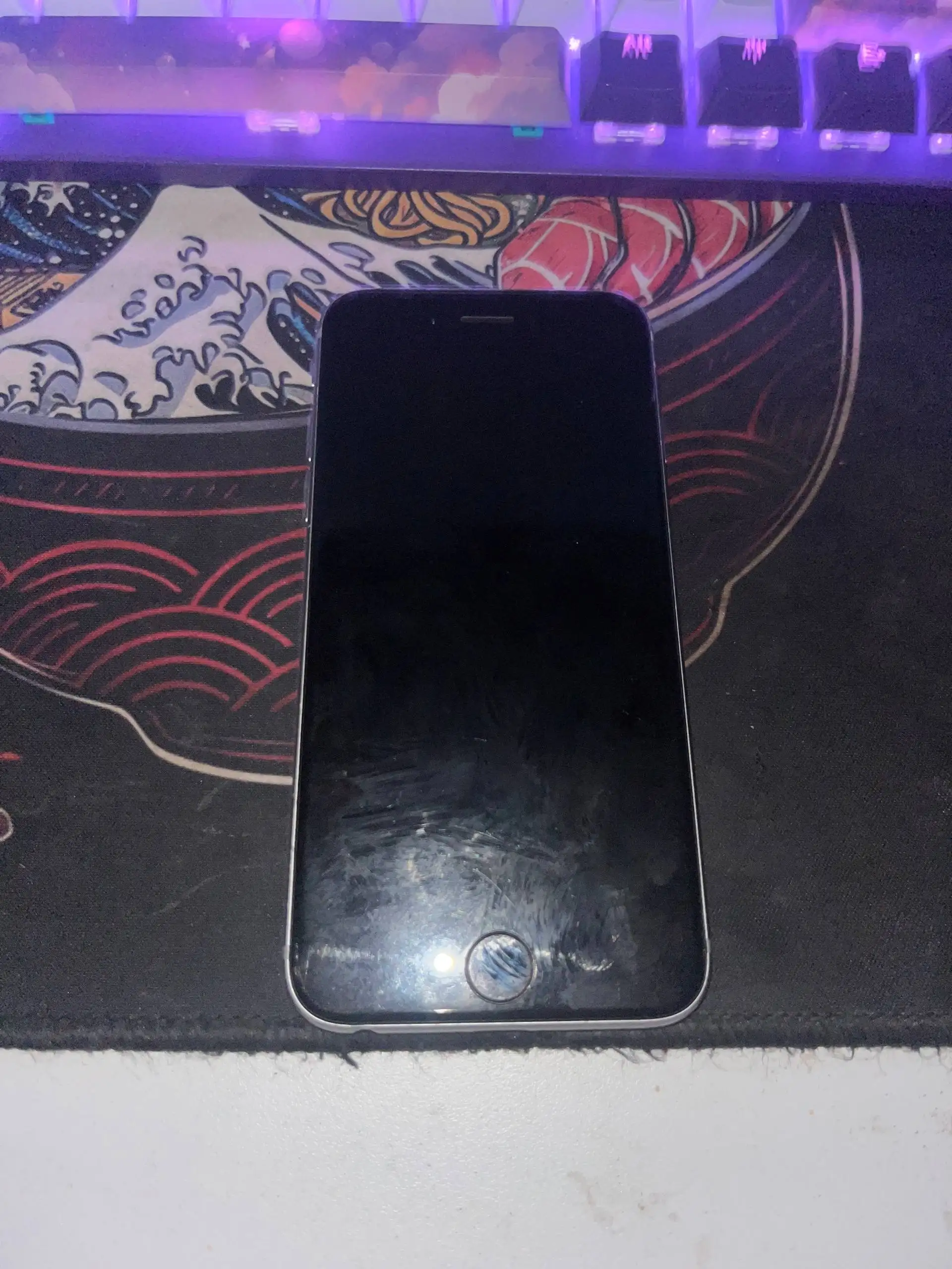 Продаю iPhone 6s - Смартфоны и телефоны (Электроника) в Чебоксары