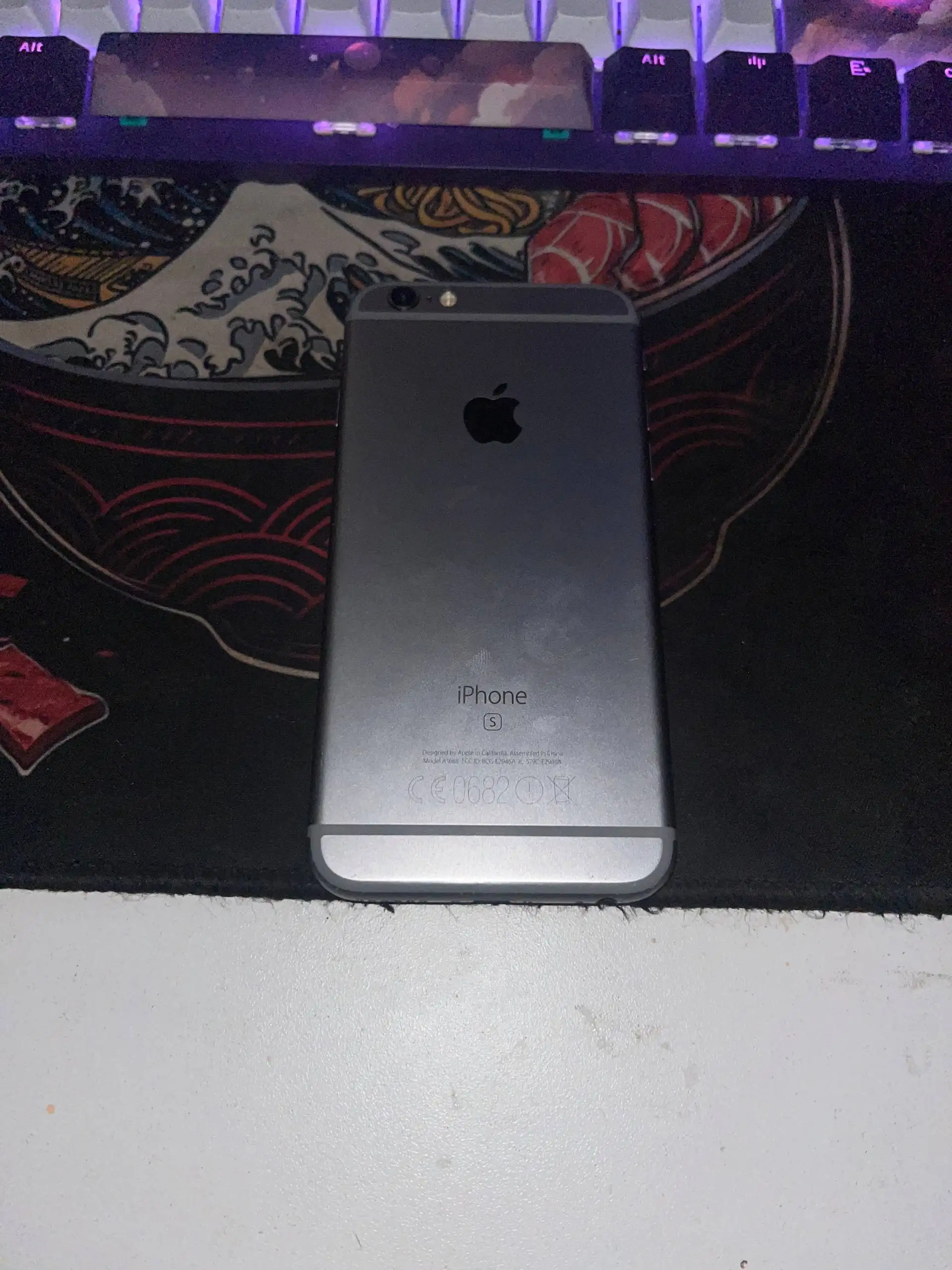 iPhone 6s с неработающей кнопкой и периодическими перезагрузками - Смартфоны (Электроника) в Чебоксары