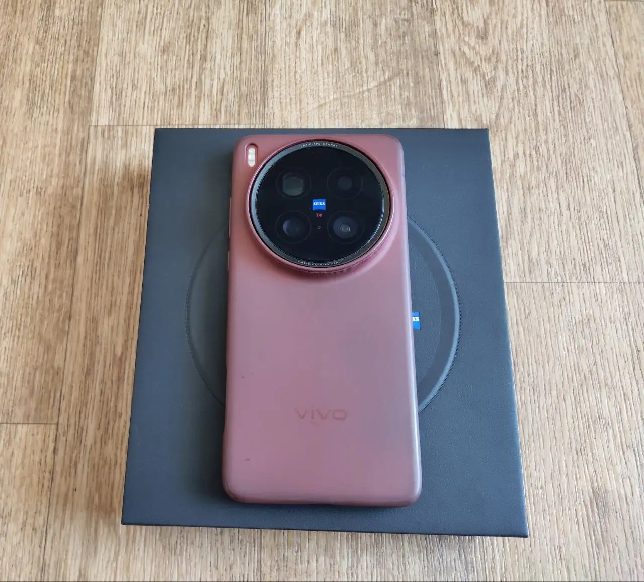 Vivo X200 Ultra 12/256GB - Смартфоны и телефоны (Электроника) в Чебоксары