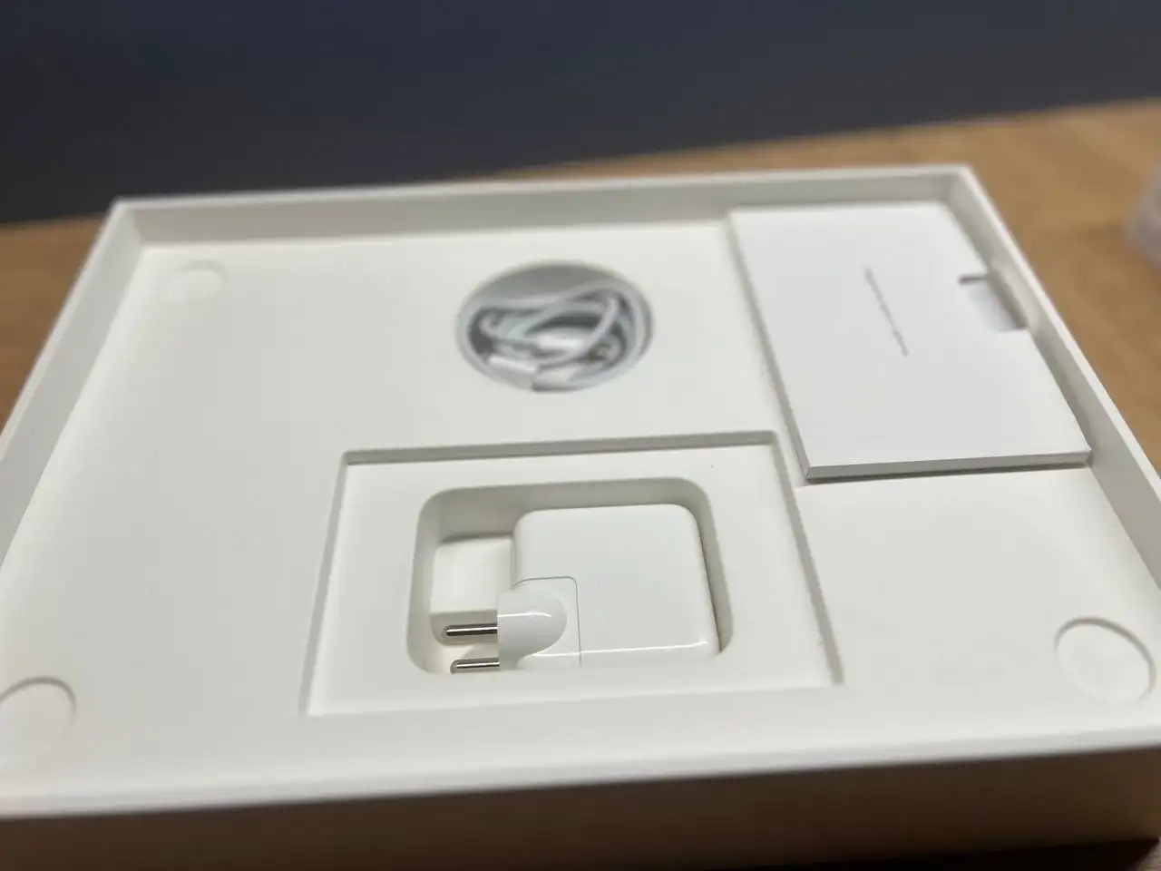 MacBook Air M1 2020 8/256 ГБ - Ноутбуки (Электроника) в Чебоксары