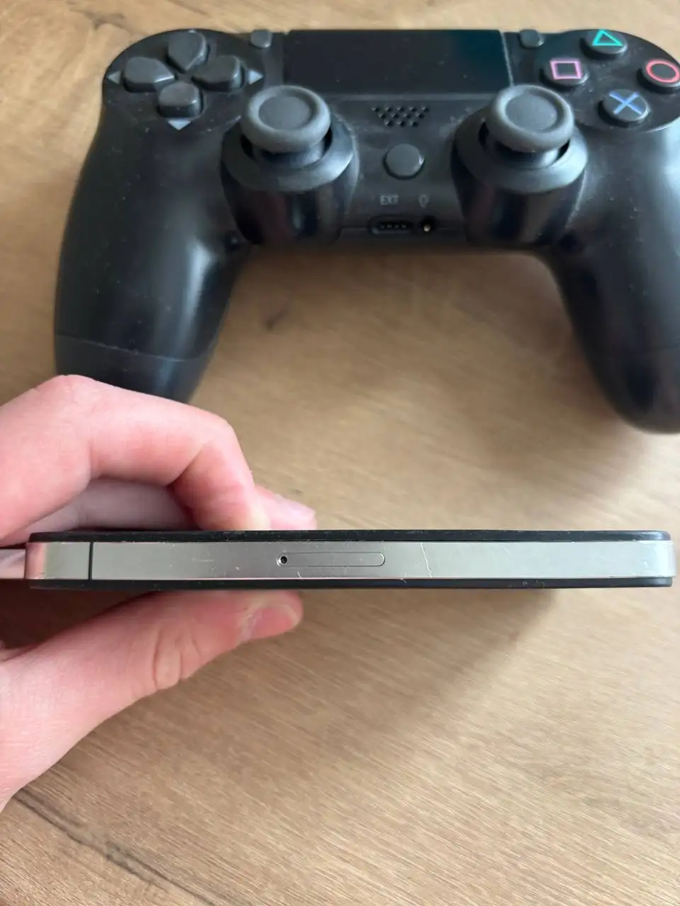 Продам iPhone 4 - Смартфоны (Электроника) в Чебоксары