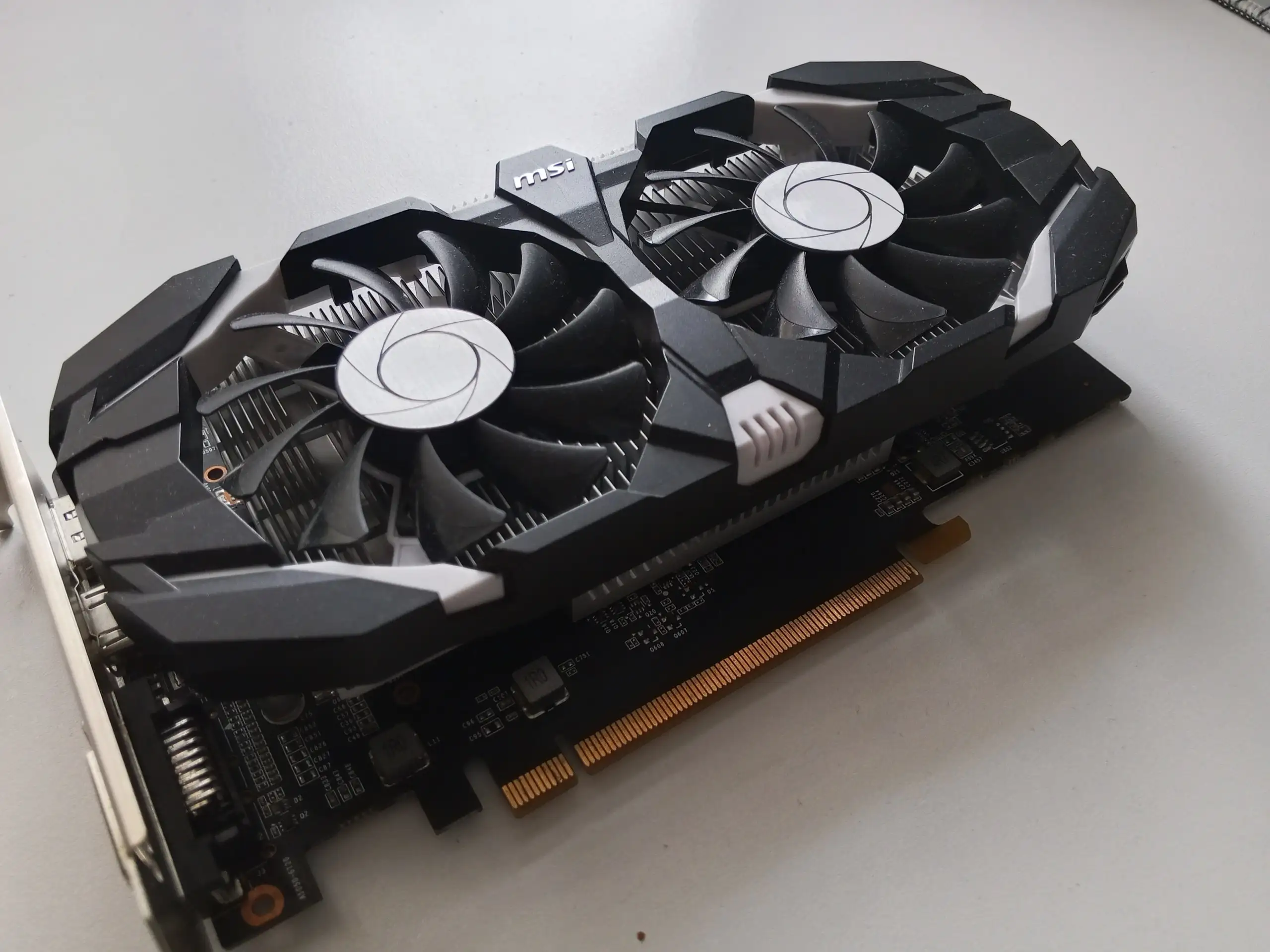 MSI GeForce GTX 1050 Ti 4GB на запчасти - Компьютерные комплектующие (Электроника) в Чебоксары