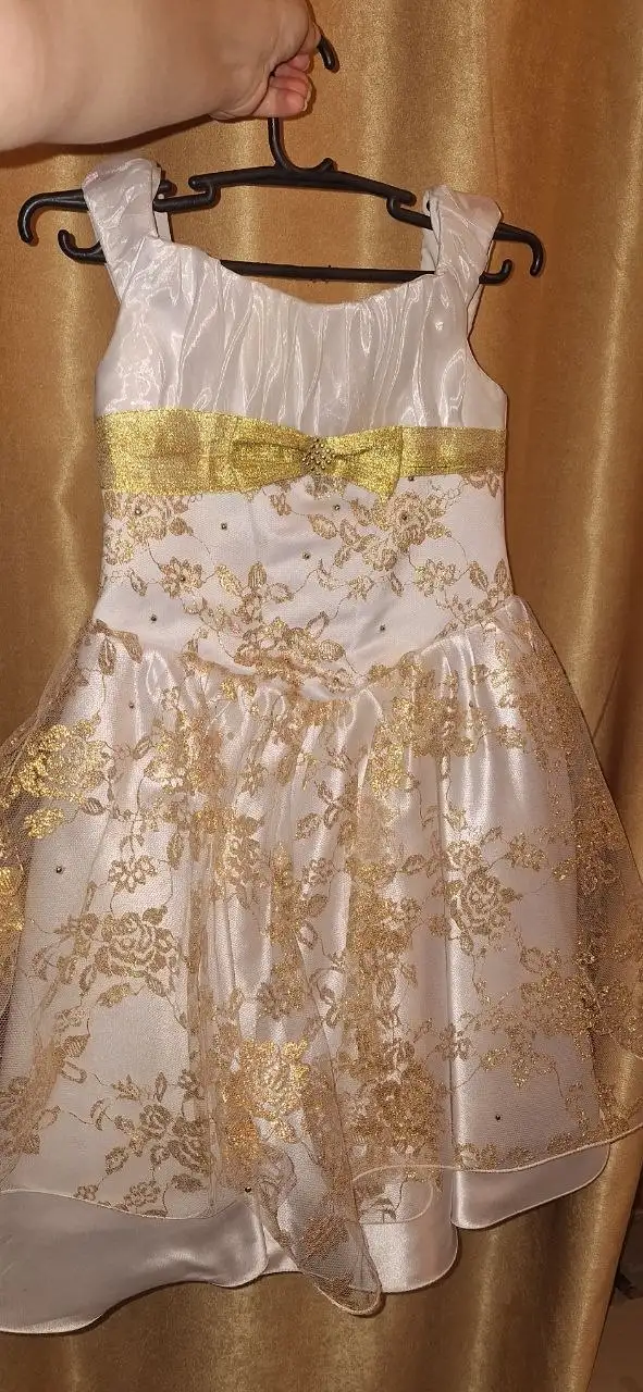 Продаю детские платья - Одежда (Товары для детей) в Чебоксары