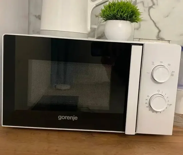 Микроволновая печь Gorenje MO17E1WH - частное объявление в Чебоксары