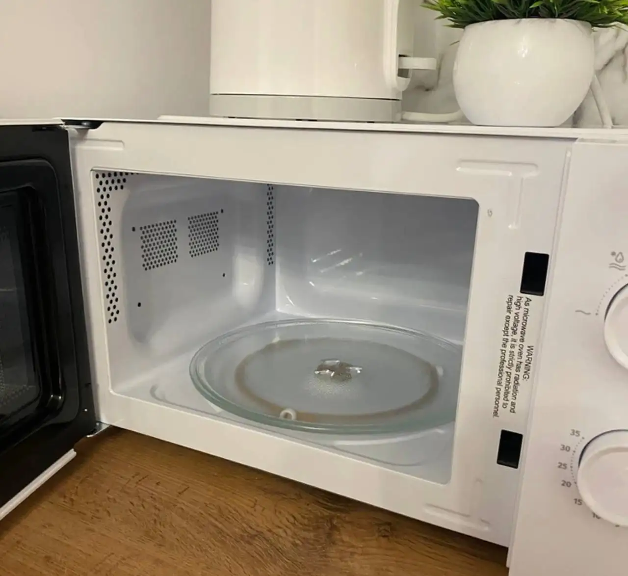 Микроволновая печь Gorenje MO17E1WH - Микроволновые печи (Электроника) в Чебоксары
