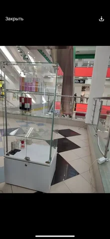 Стеклянная витрина с подсветкой и замком - Пневматическое оружие в Чебоксары