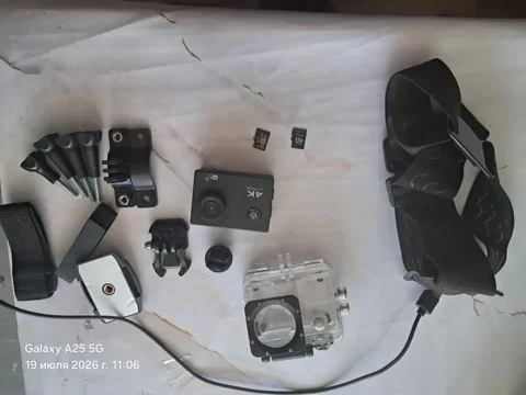 Продам экшн камеру в наборе - Умные колонки в Чебоксары