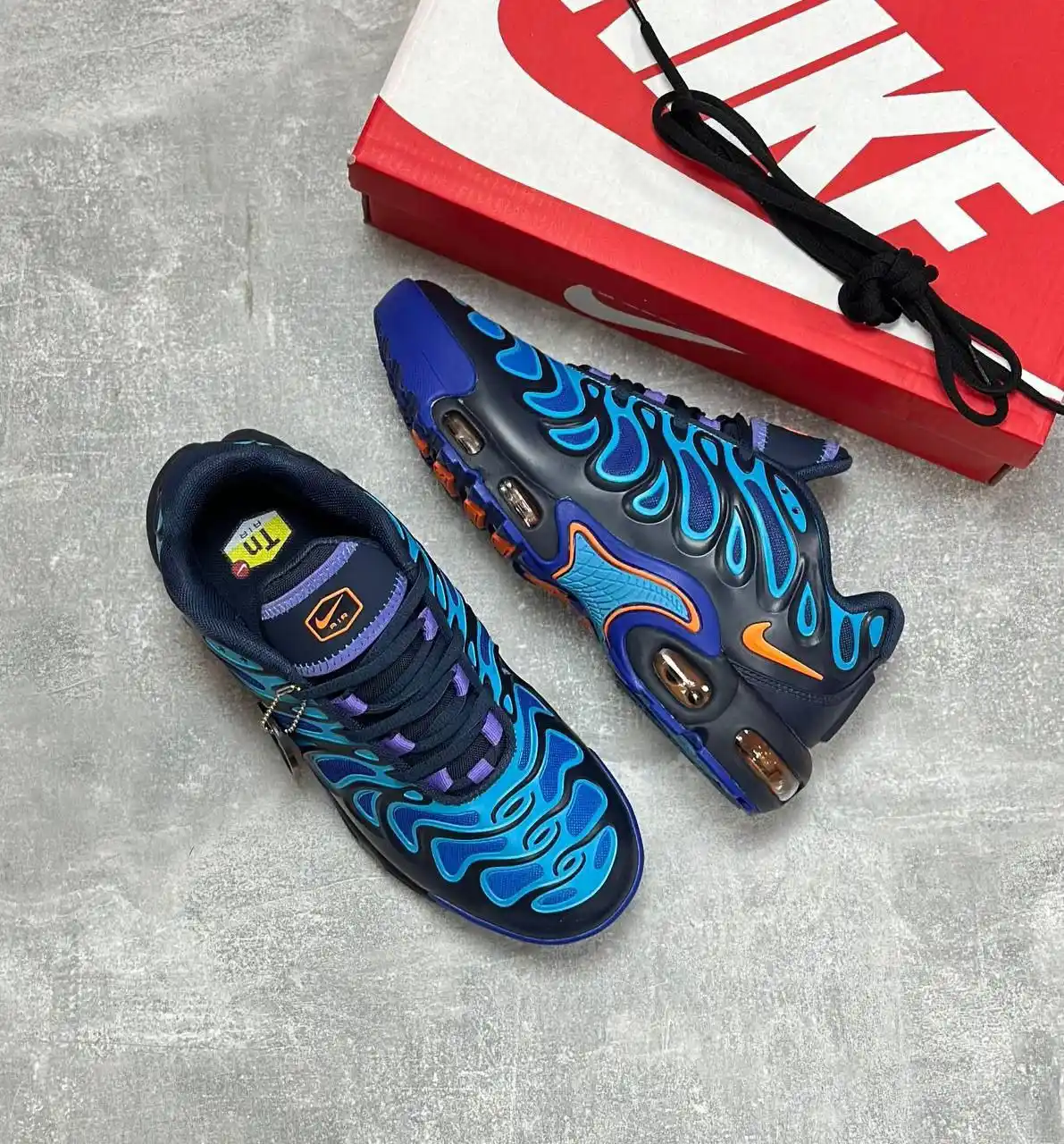 Кроссовки Nike air max plus