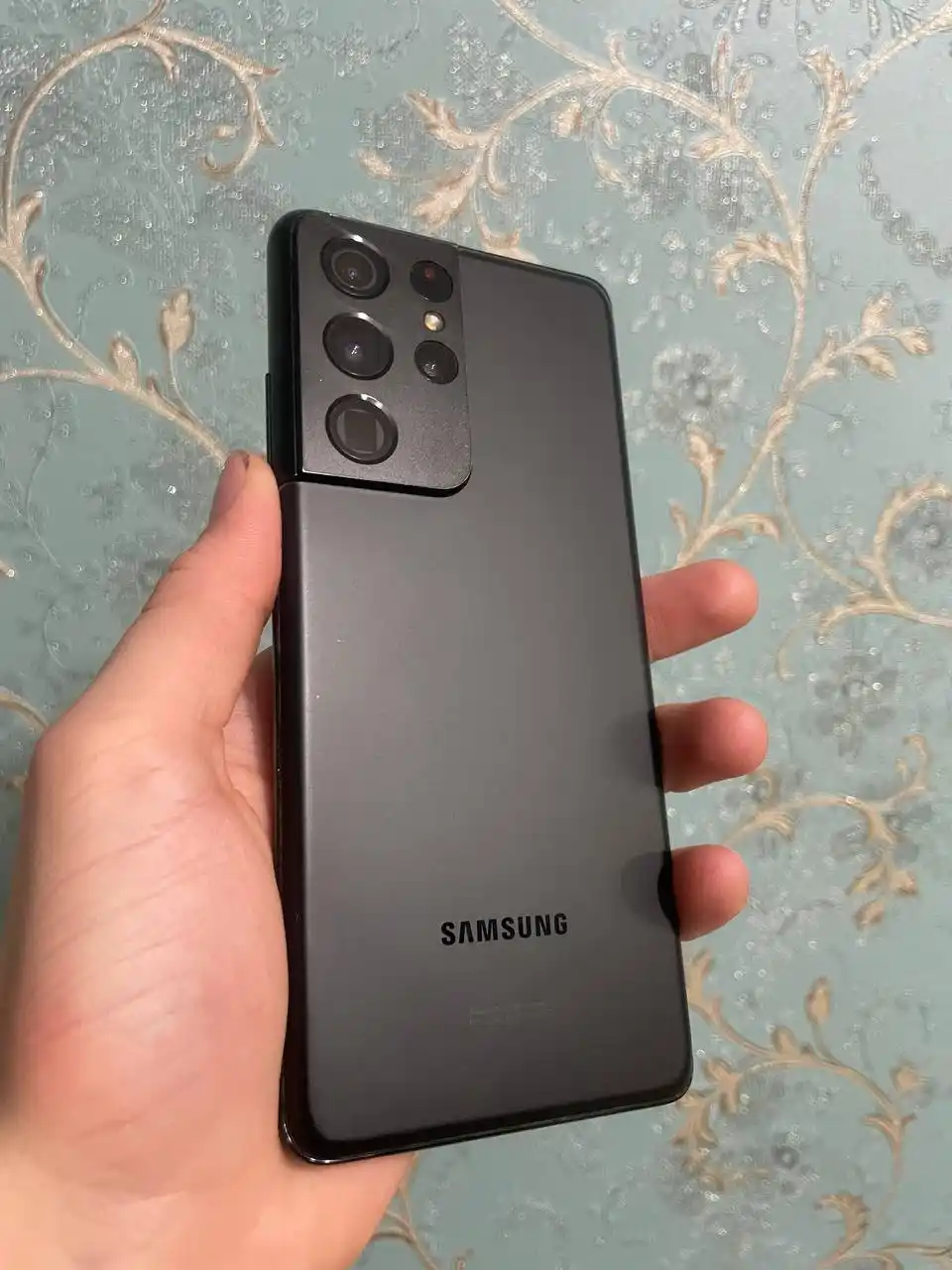 Продам полный комплект с пленкой и чехлами