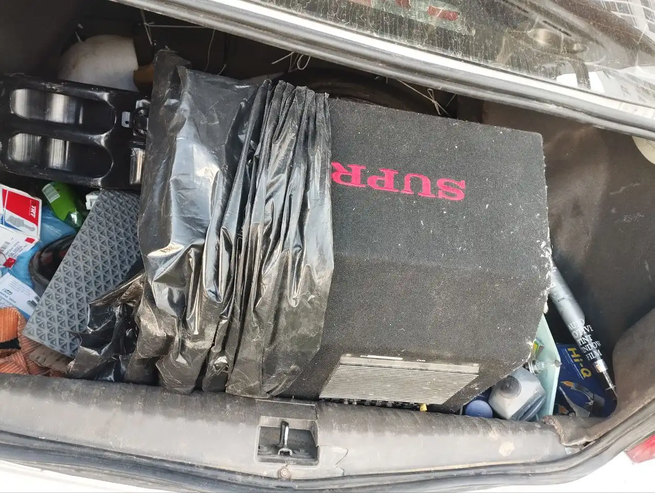 Магнитола сенсорная с динамиками и сабвуфером