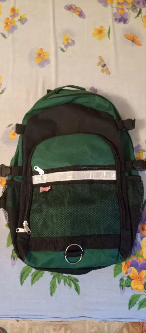 Вместительный шкаф в хорошем состоянии