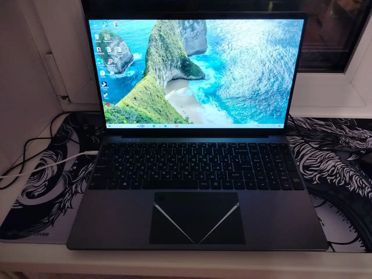 Продажа ноутбука с аксессуарами