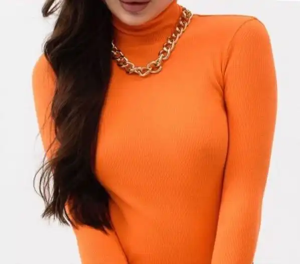 ХБ трикотажная водолазка в рубчик однотонная облегающая