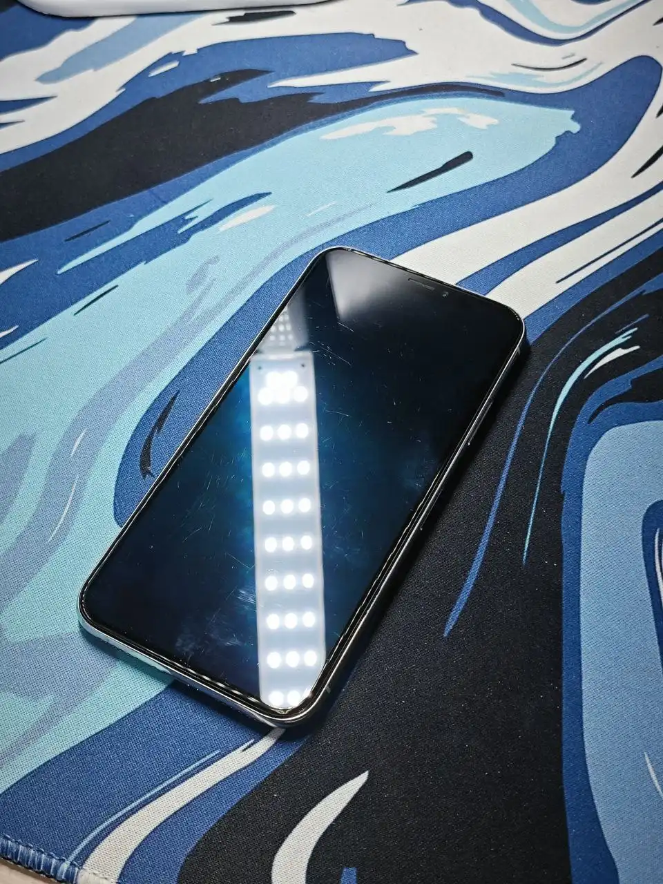 iPhone X 256 ГБ с повреждениями