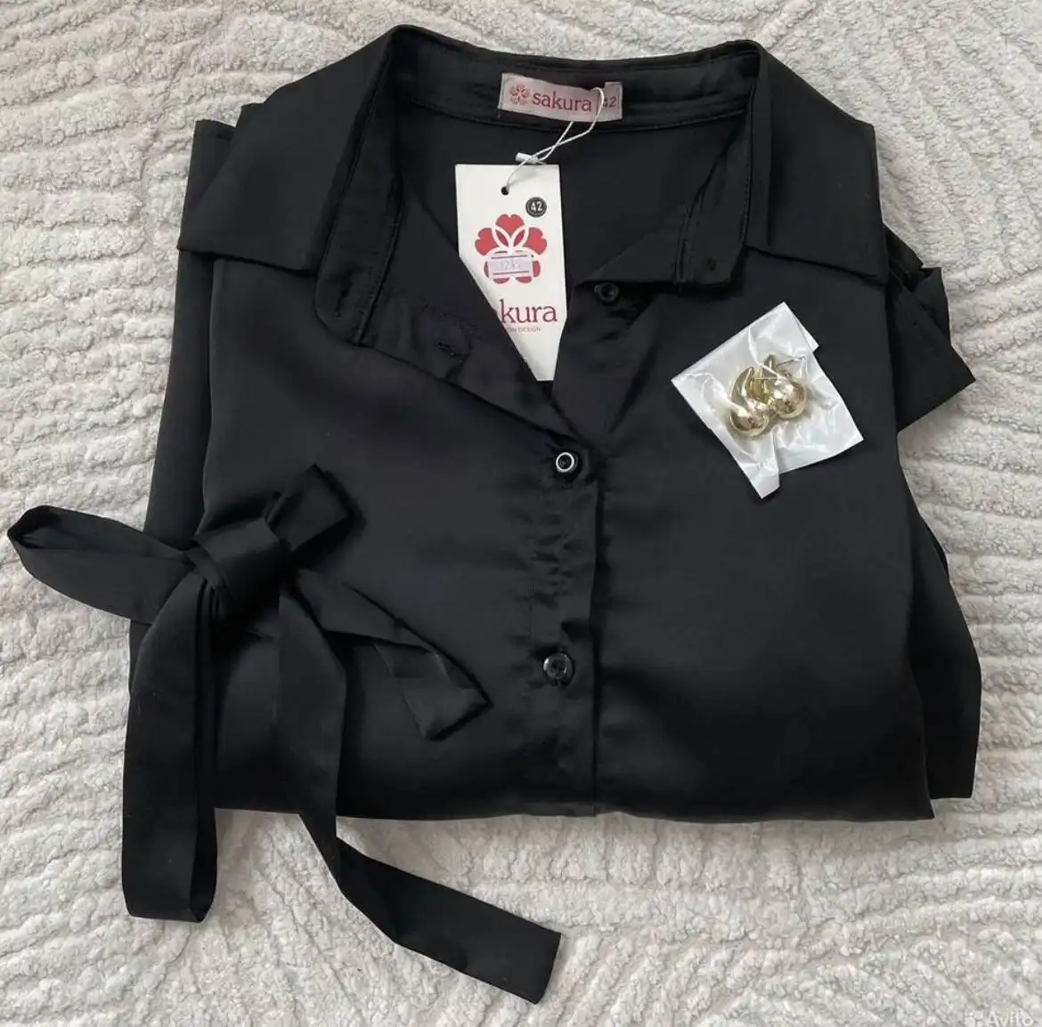 Атласное новое платье размер 42