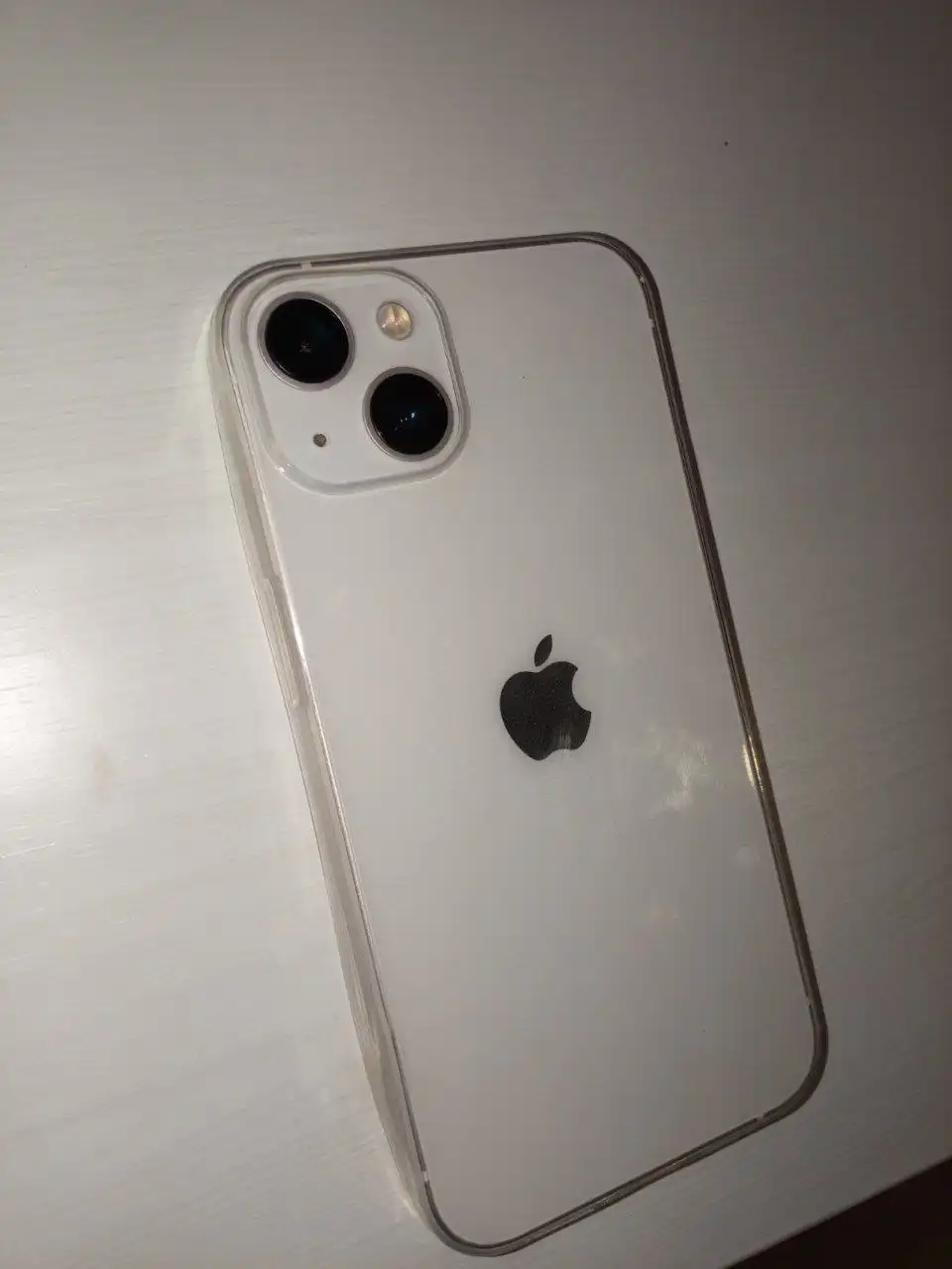 Продам iPhone 13