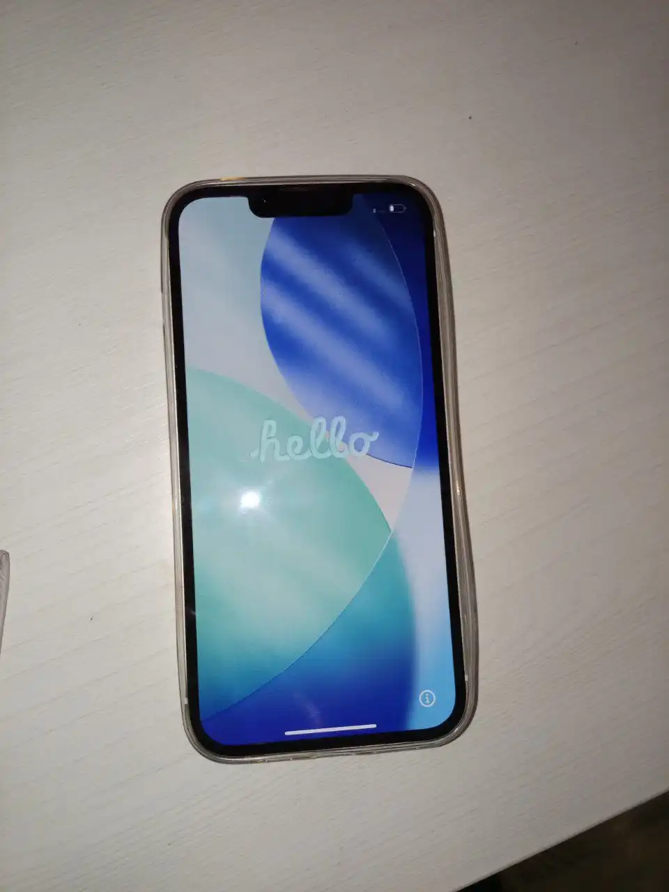 Продам iPhone 13