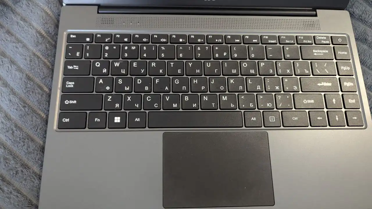 Игровой ноутбук iRU Tactio 14RLH в идеальном состоянии