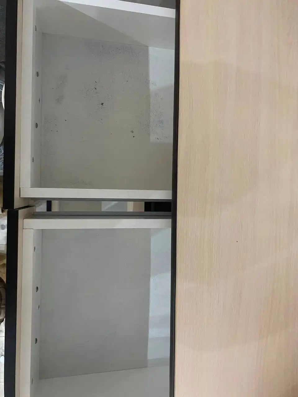 Продам косметический столик Б/У