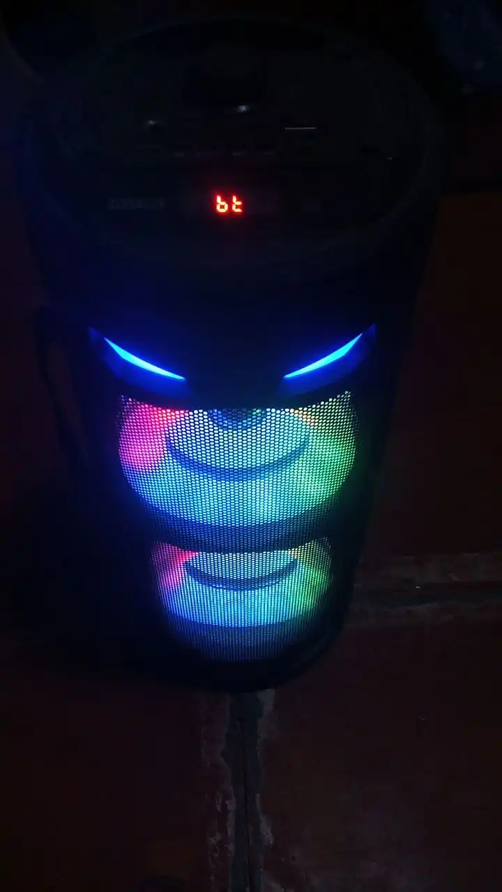 Колонка с пультом