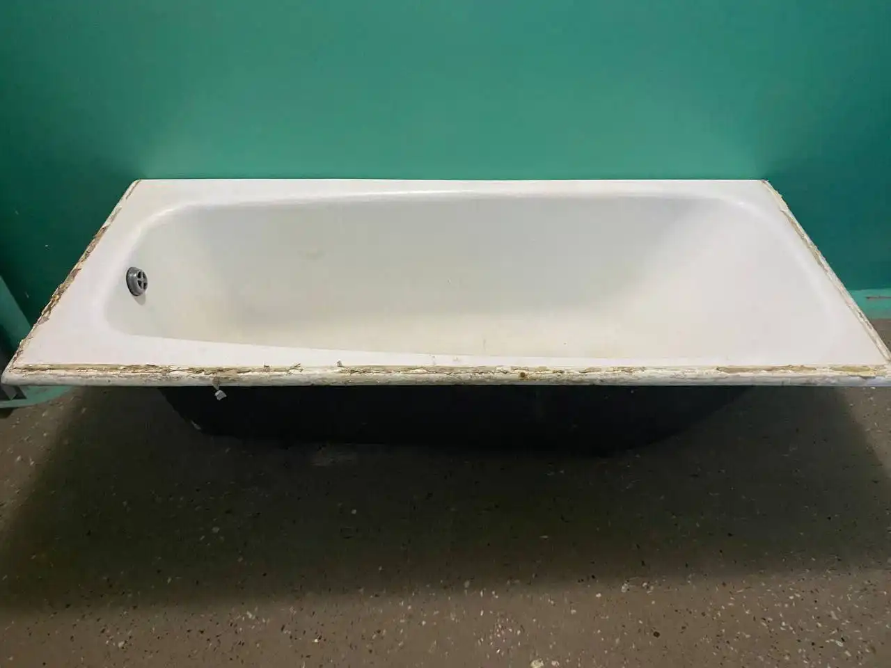 Продажа б/у чугунной ванны в Чебоксарах