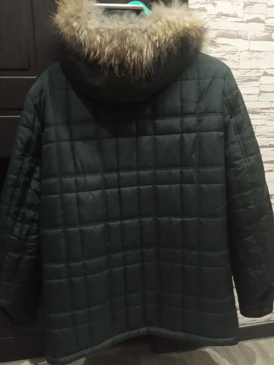 Продажа новой зимней куртки