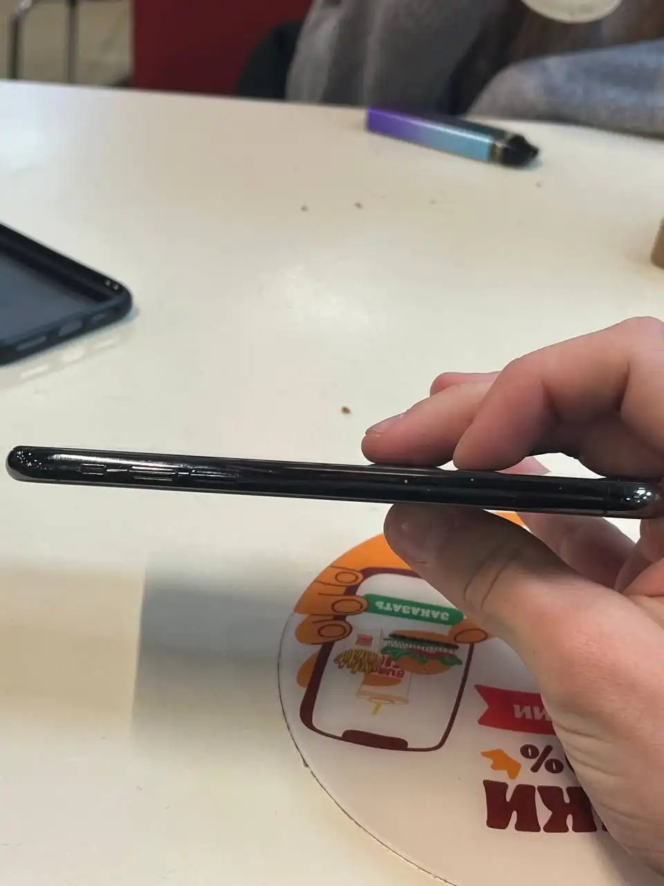 Продам телефон с неработающим тачскрином