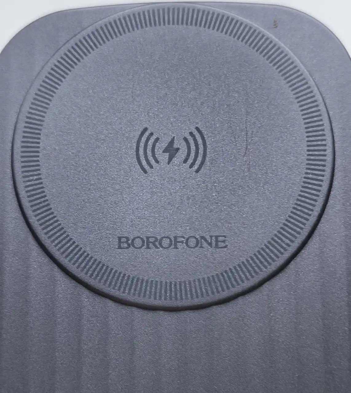 Держатель с беспроводной зарядкой Borofone BH221