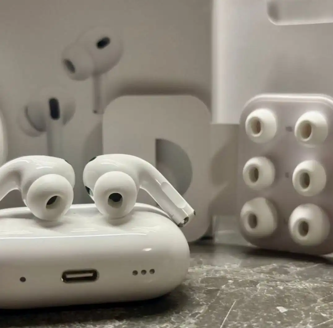 Наушники AirPods Pro 2 с шумоподавлением