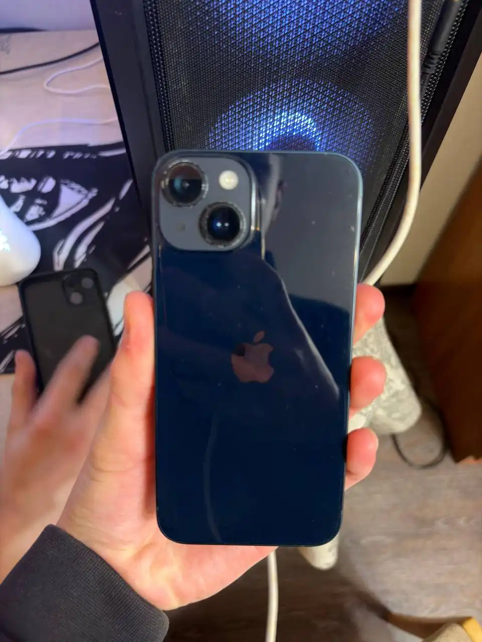 Продам айфон 14 с царапинами