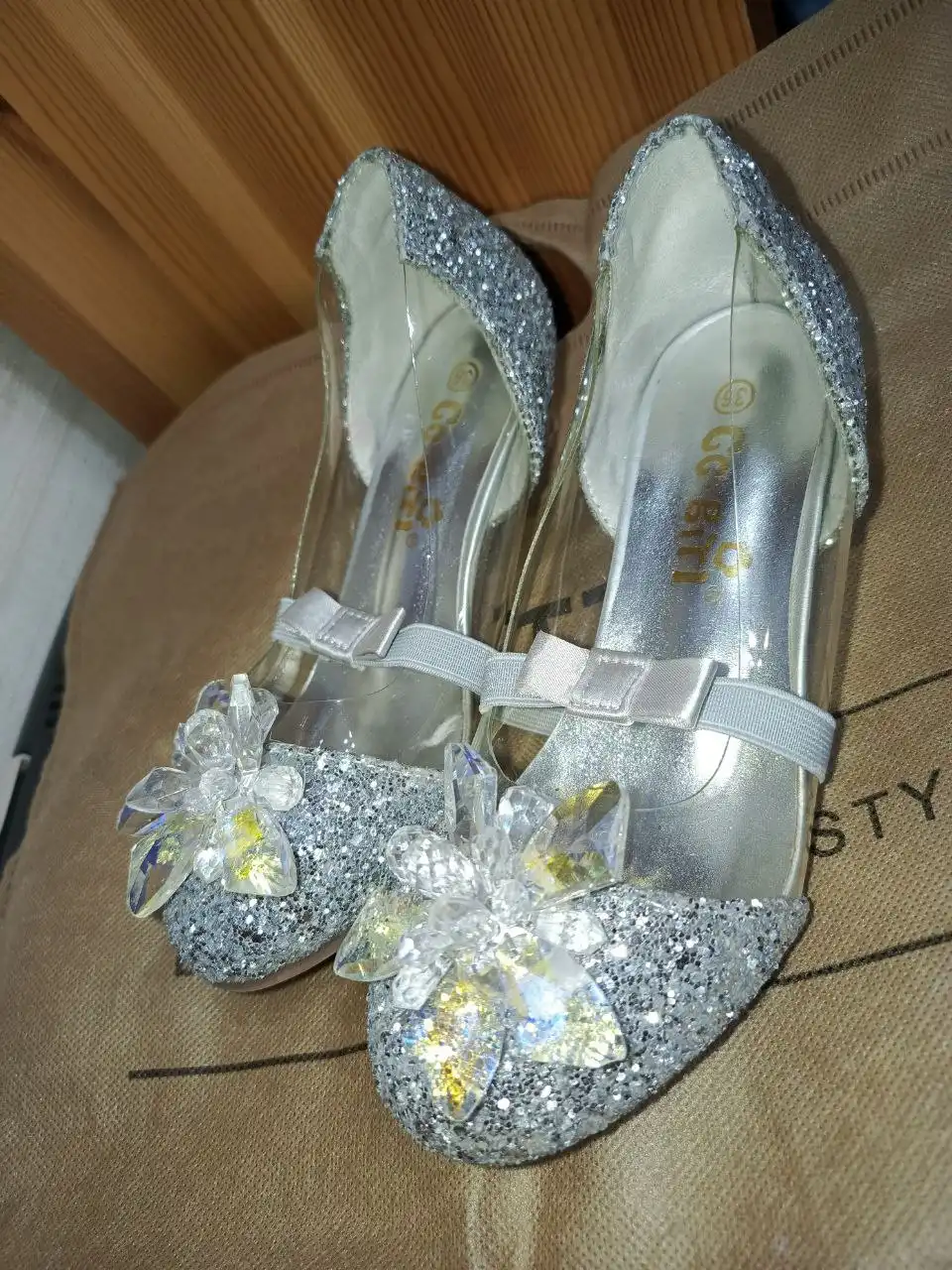 Продажа детских костюмов и различных товаров - Барахолка в Чебоксары