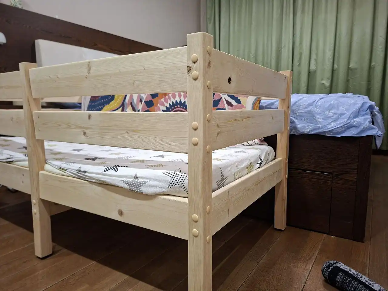 Кроватка детская 120×60 с матрасом и наматрасником - Детская мебель (Товары для детей) в Чебоксары