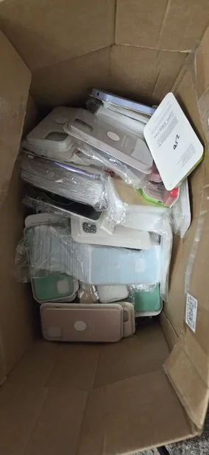 Отдам новые чехлы и стекла для iPhone - Проекторы и экраны в Чебоксары