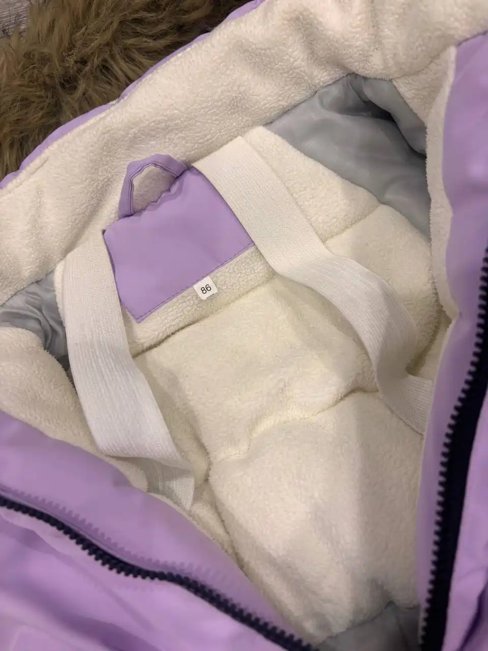 Зимний комбинезон для девочки с меховым капюшоном - Детская одежда (Одежда) в Чебоксары