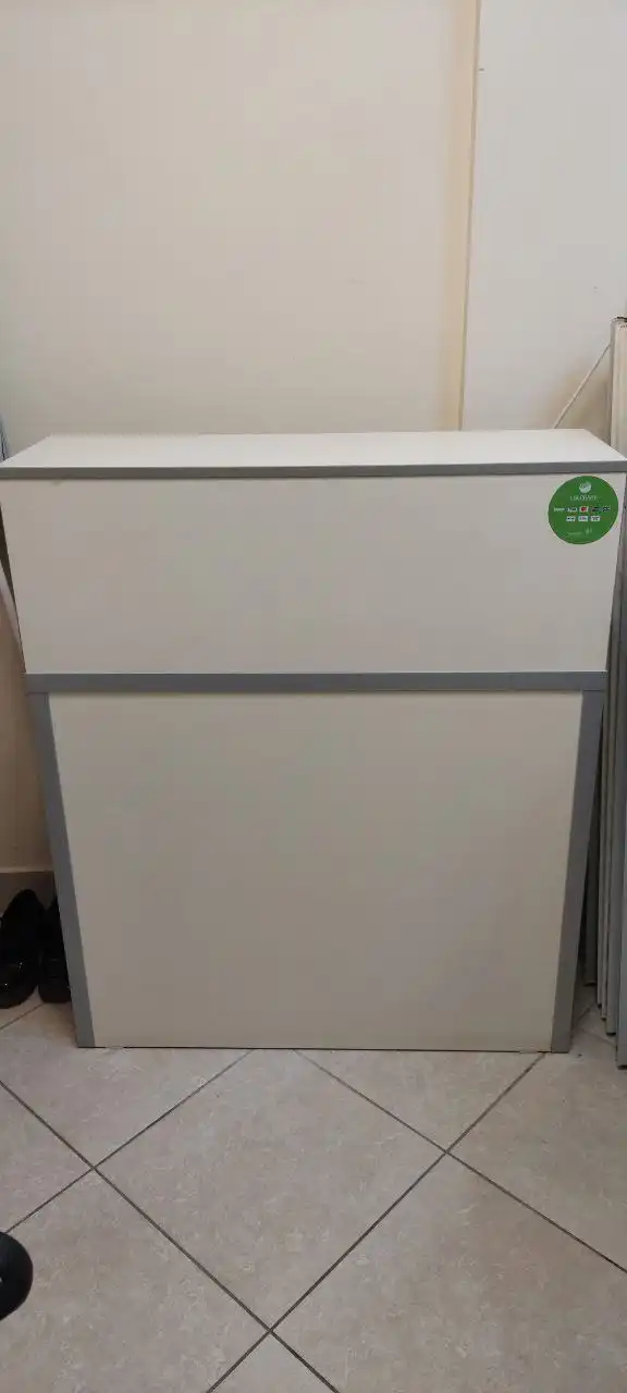 Продажа прикассового стола и витрины - Мебель (Барахолка) в Чебоксары