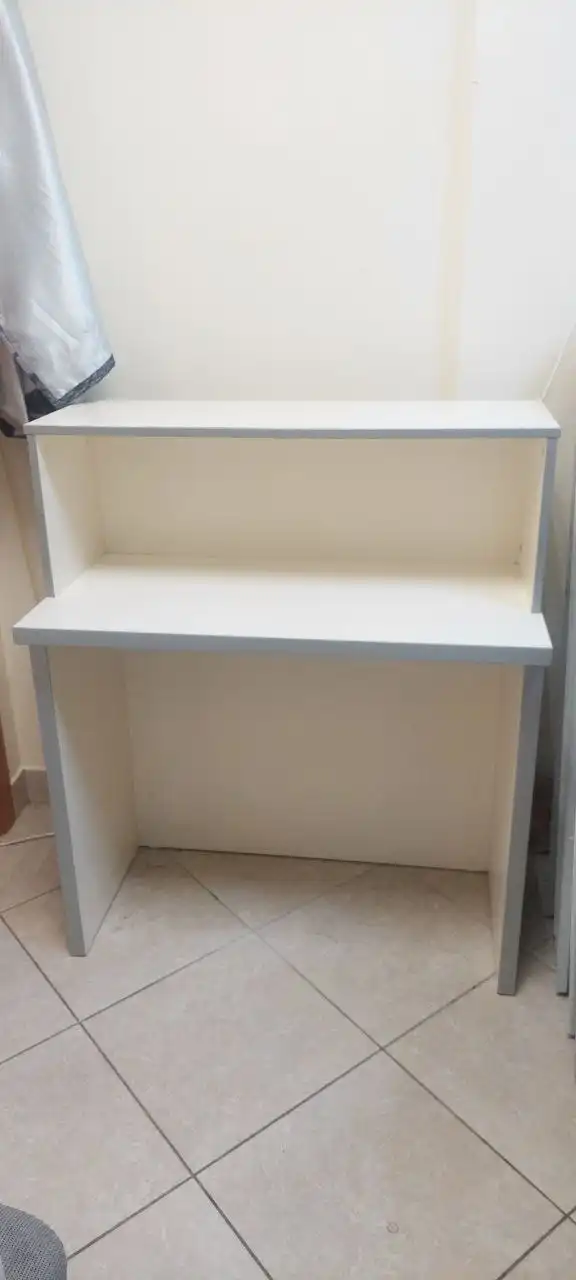 Продажа прикассового стола и витрины - Мебель (Барахолка) в Чебоксары