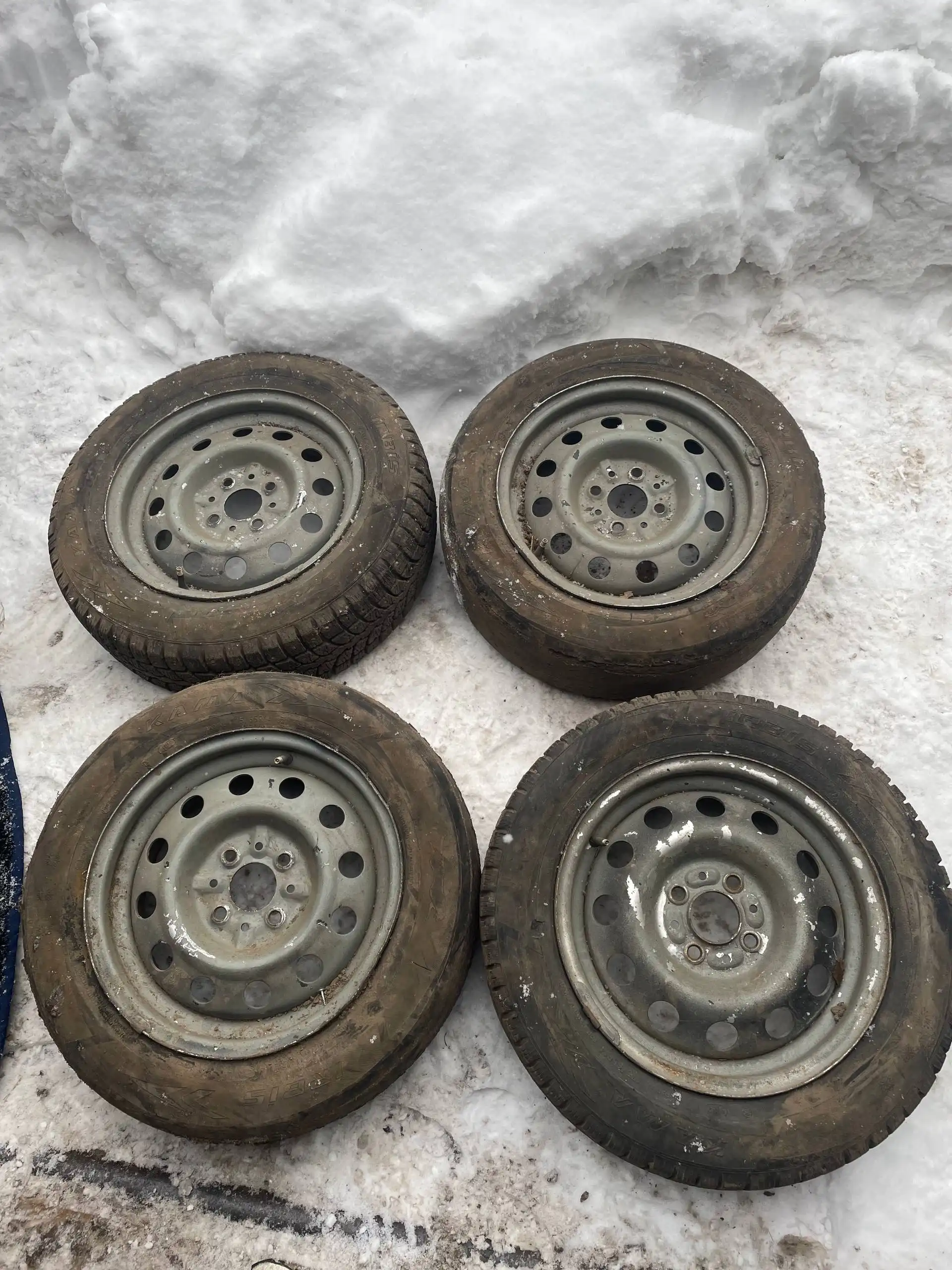 Резина на выброс - Барахолка в Чебоксары