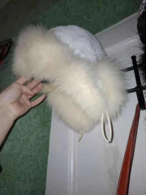 Поиск пампошек или светлого меха для шапки - Запчасти для электроники в Чебоксары