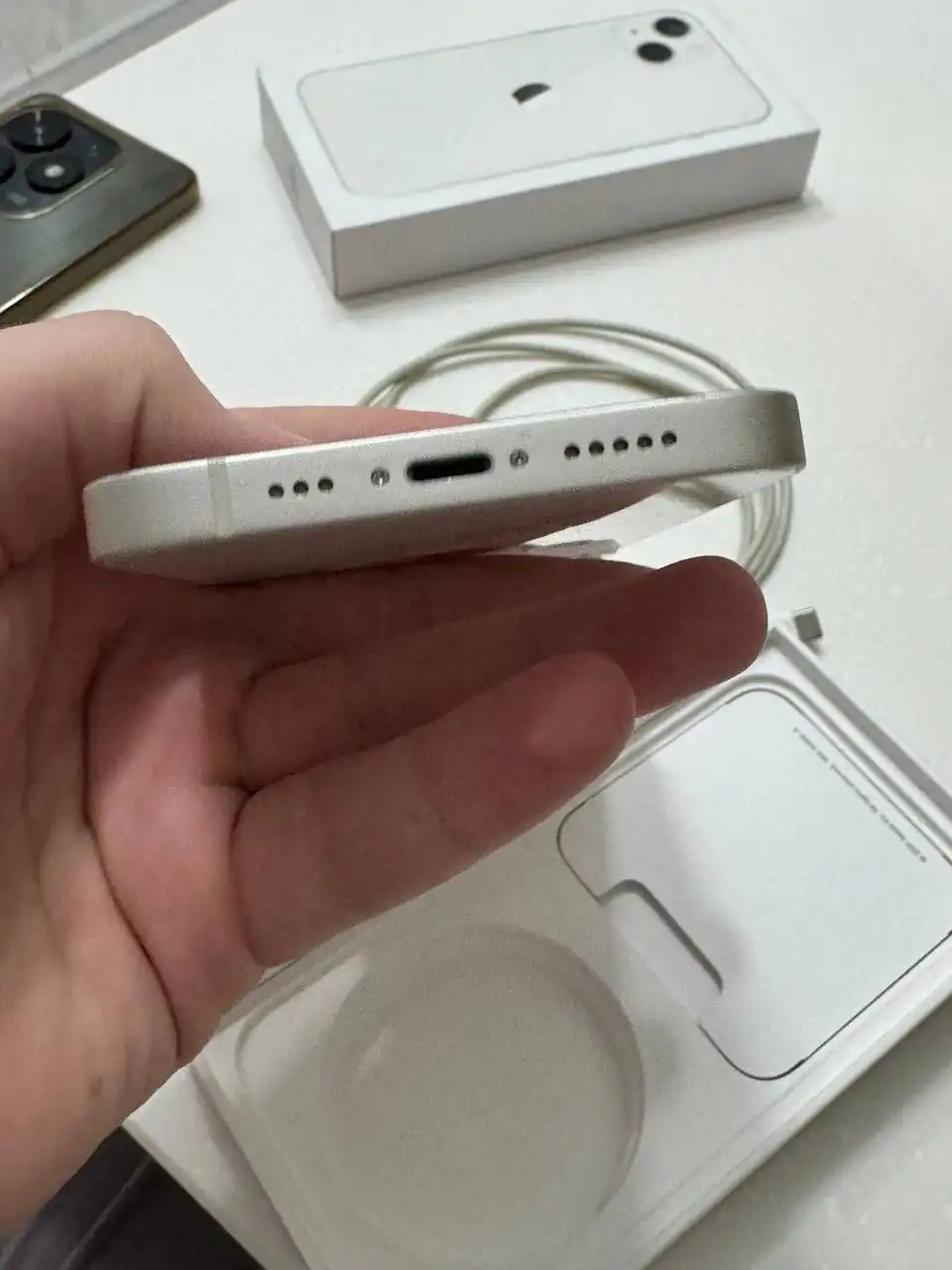 iPhone 13 512GB белый 74% аккумулятор - Смартфоны (Электроника) в Чебоксары