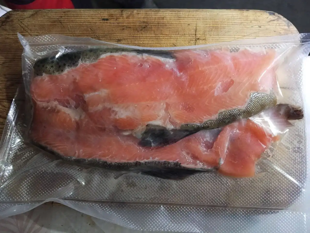 Продажа форели свежемороженой и слабосоленой - Продукты питания (Барахолка) в Чебоксары