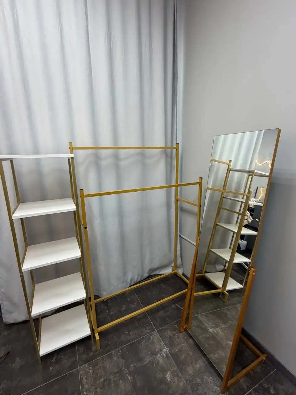 Продажа туалетного столика, этажерки, стеллажа и других предметов интерьера - Предметы интерьера (Барахолка) в Чебоксары