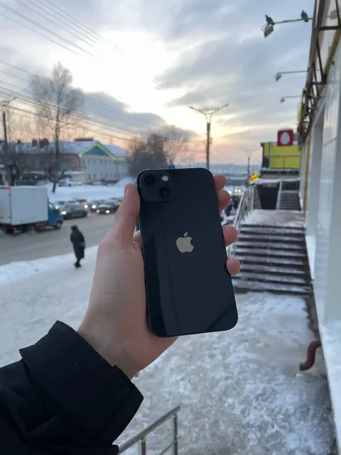 Продам iPhone 13 черный - Смартфоны в Чебоксары